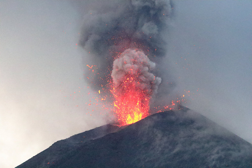 small eruption late afternoon